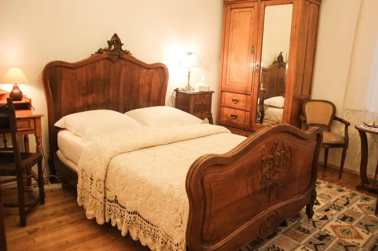 Chateau-Gaillard Corbelin Bed and breakfast